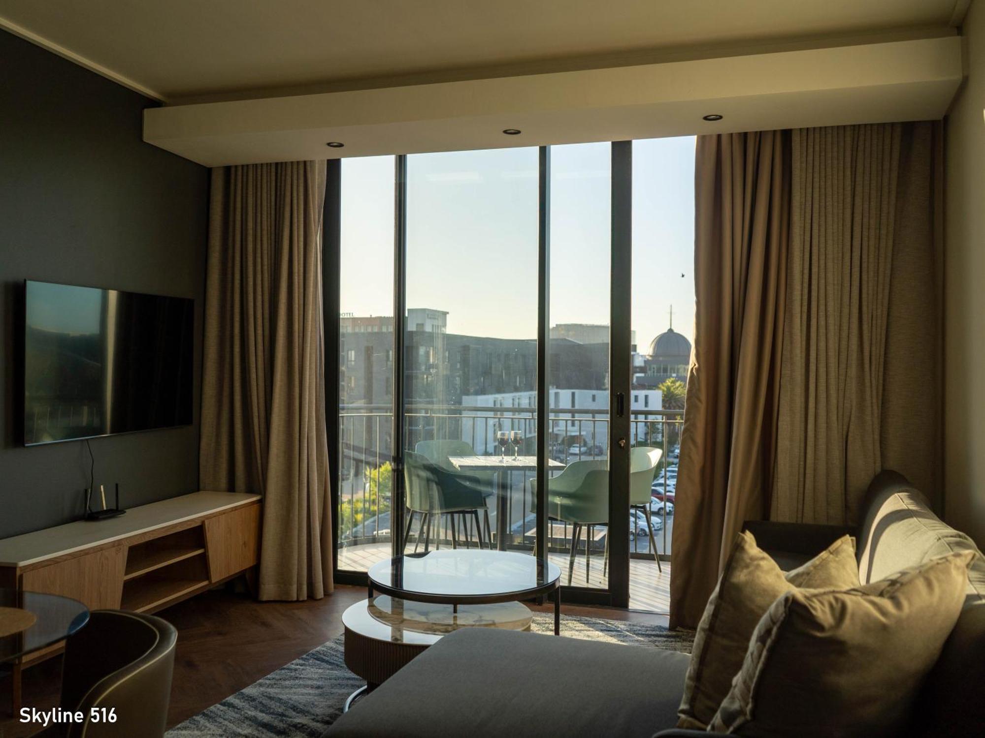 Apartment On Park 516 At Century Cape Town